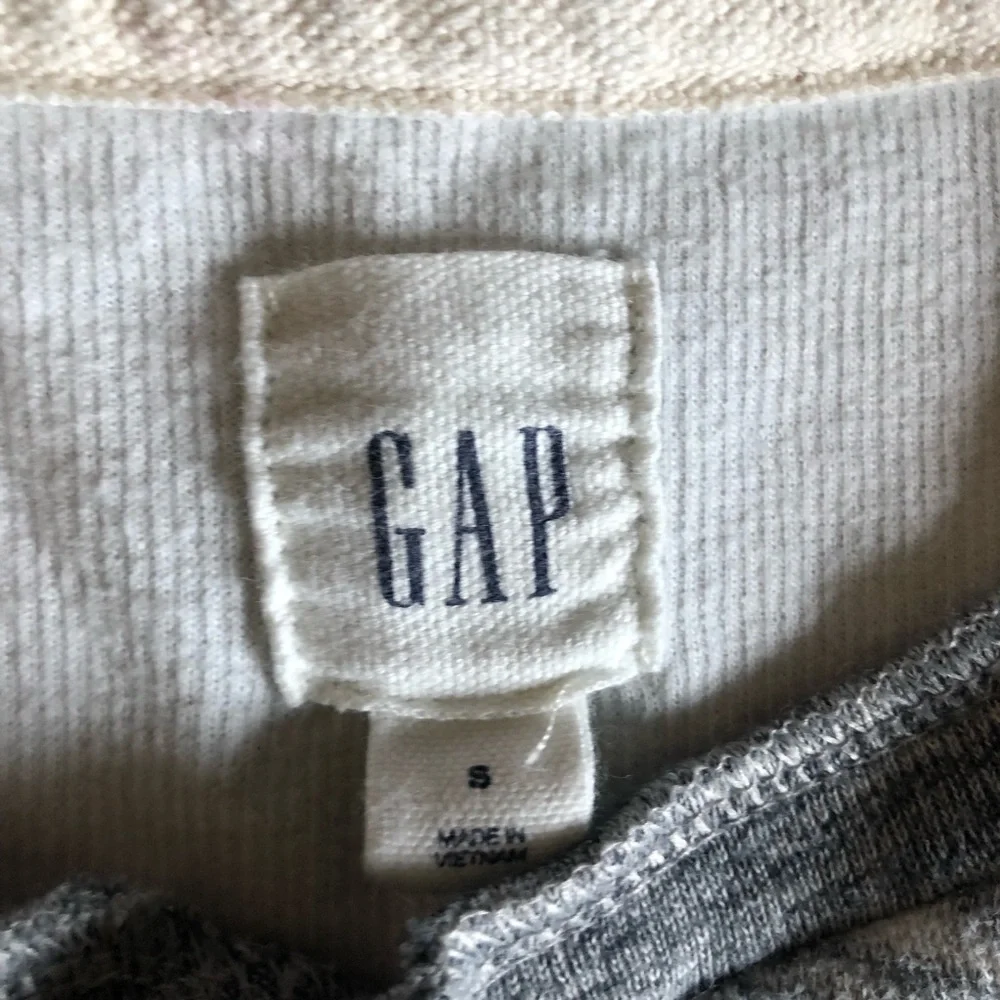 Gap Henley Lightweight Sweatshirt